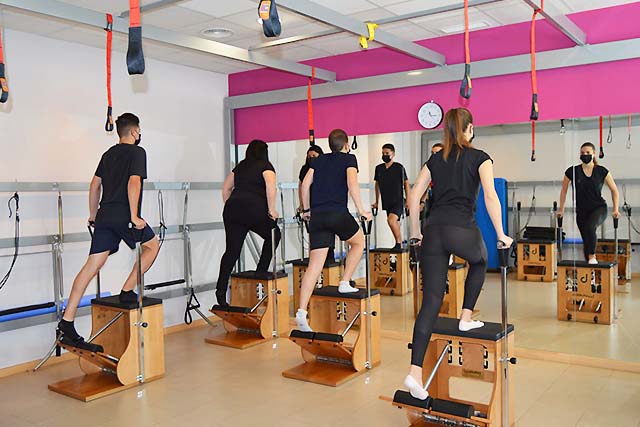 haciendo pilates en Zenter Pilates Orihuela